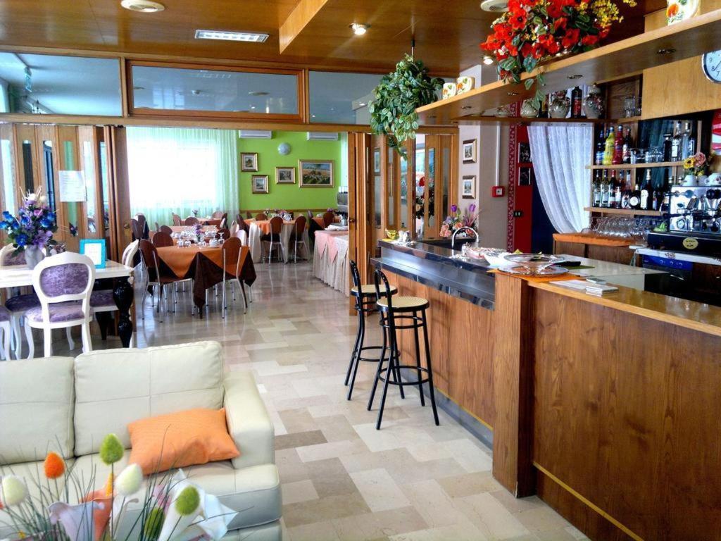 Hotel Simon Rimini Zewnętrze zdjęcie
