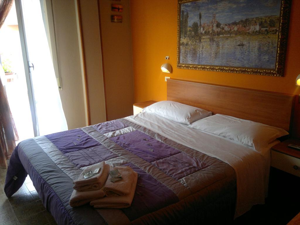 Hotel Simon Rimini Pokój zdjęcie