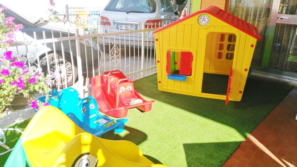 Hotel Simon Rimini Zewnętrze zdjęcie