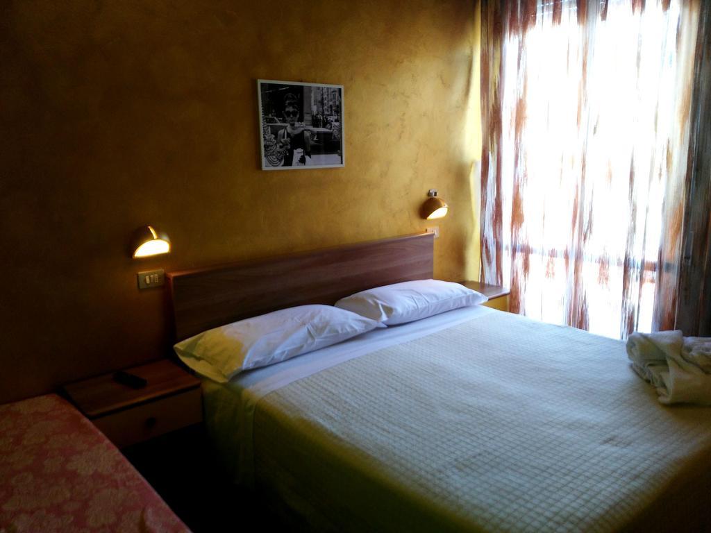 Hotel Simon Rimini Zewnętrze zdjęcie