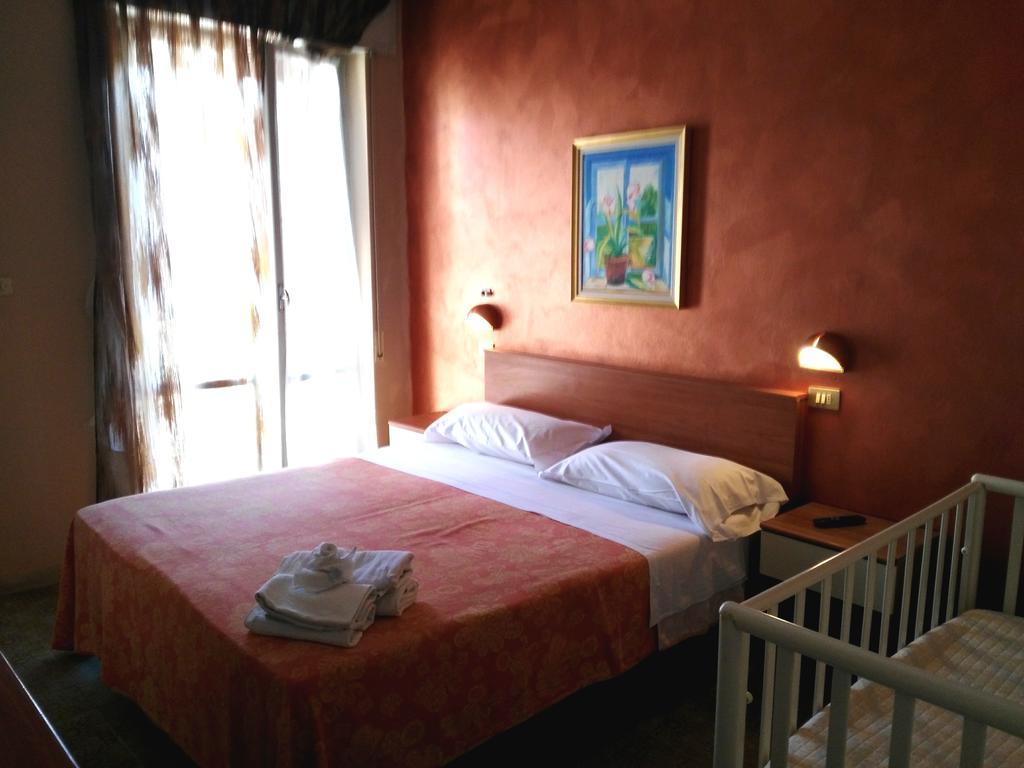 Hotel Simon Rimini Zewnętrze zdjęcie