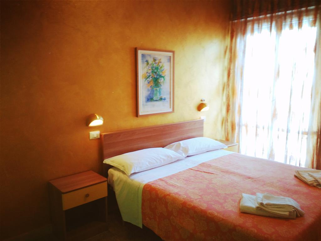 Hotel Simon Rimini Zewnętrze zdjęcie