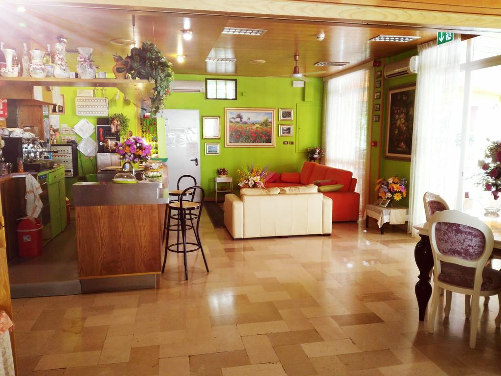 Hotel Simon Rimini Zewnętrze zdjęcie