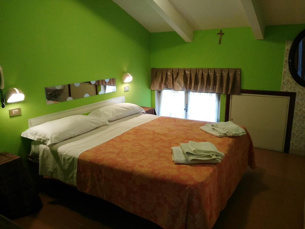 Hotel Simon Rimini Zewnętrze zdjęcie