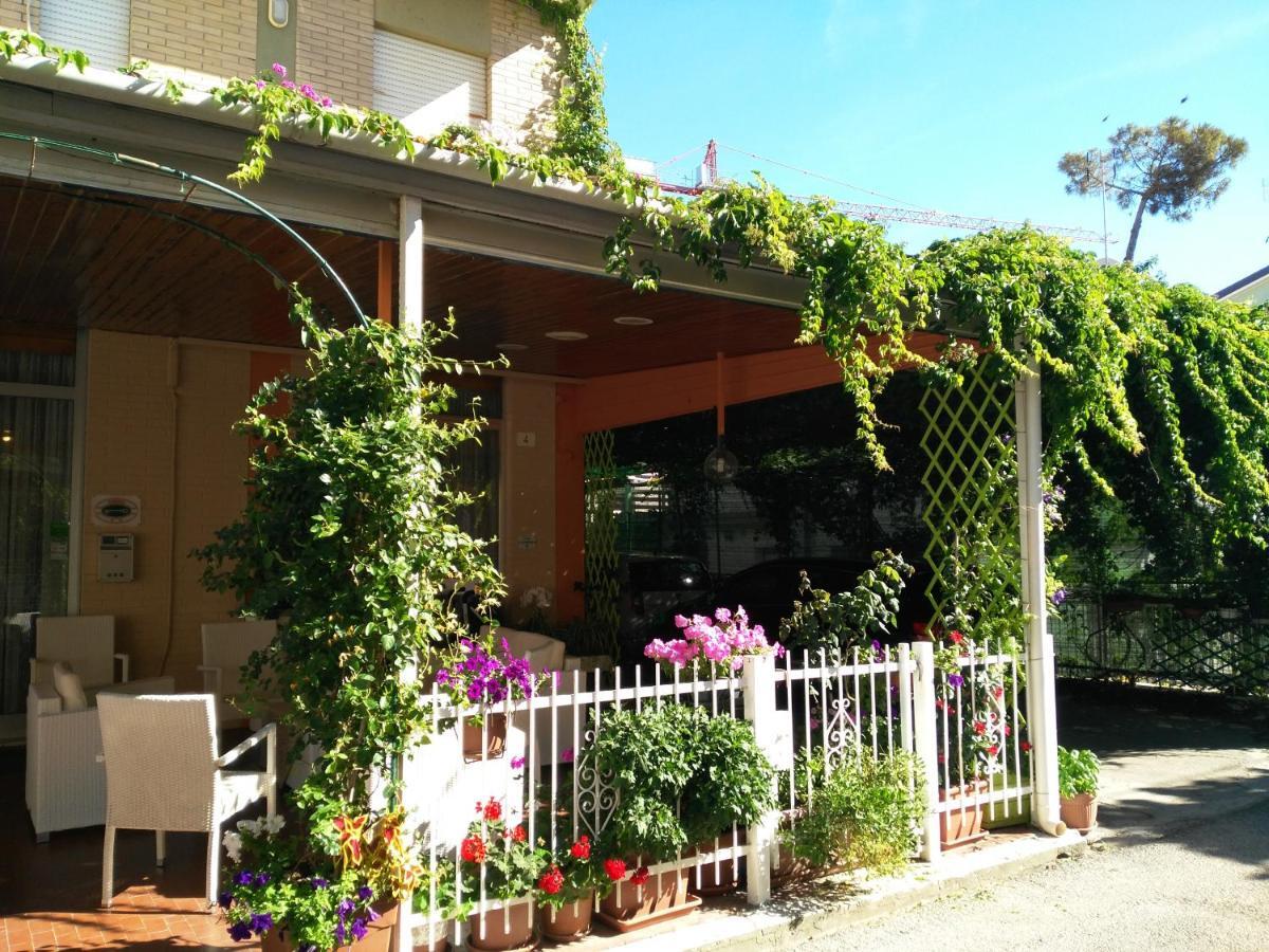 Hotel Simon Rimini Zewnętrze zdjęcie